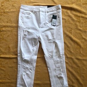 New Wild Fable Jeans Size 6 distressed white